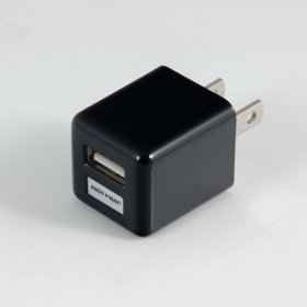 【安迪美眉】DB-110 USB充電器(5V/1A)-黑